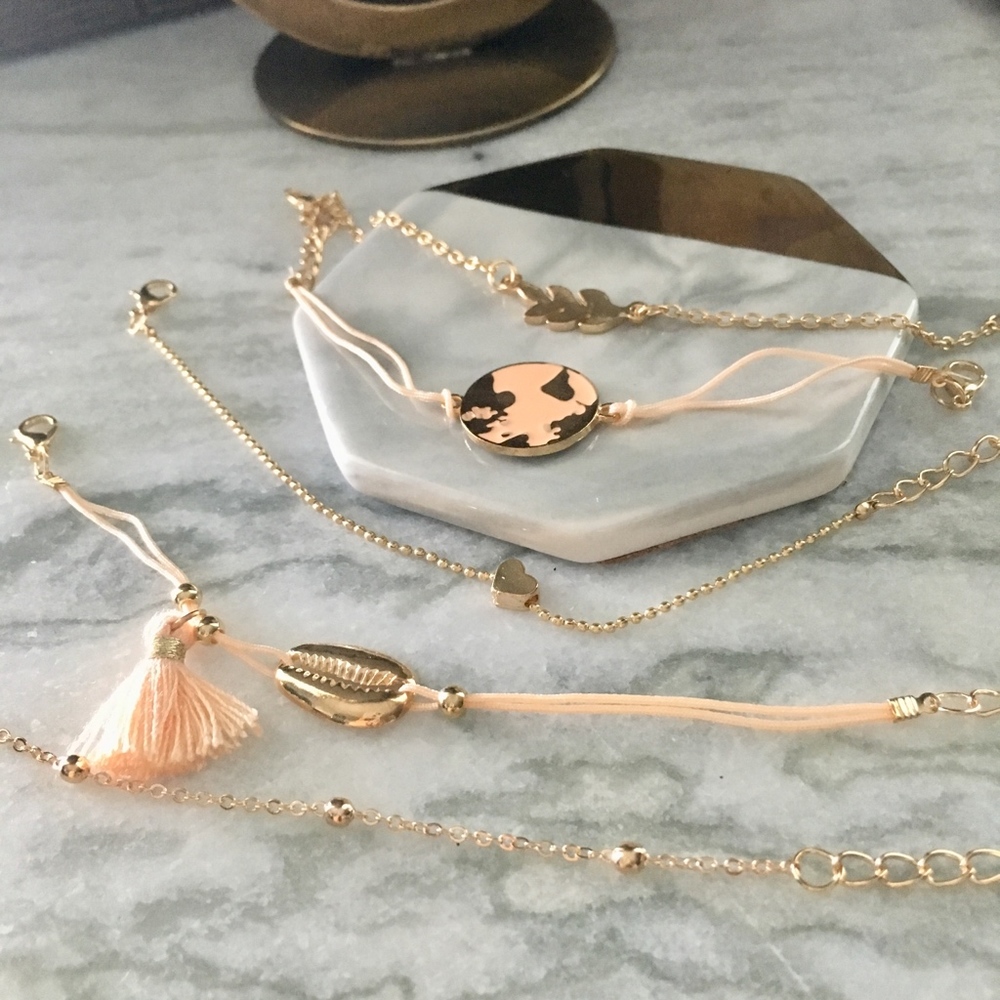 'Pink Earth' Shell & Tassel 6-Piece Bracelet Set - Picture 6 of 8